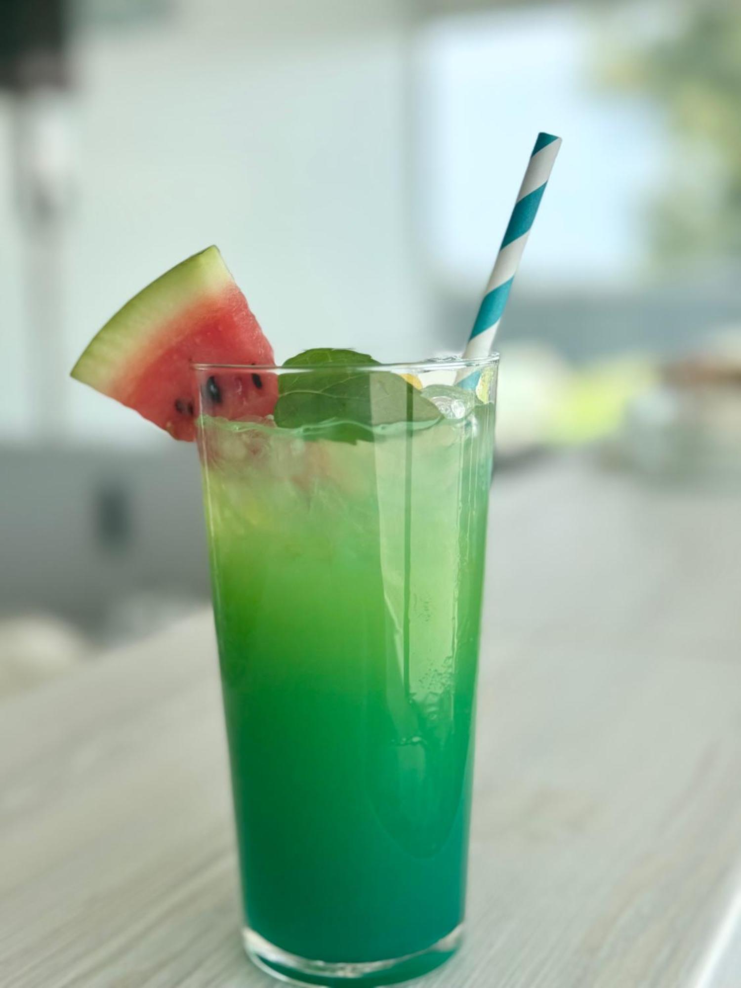 Destino Wakacyjne Domki-Dwa Podgrzewane Baseny-Drink Bar Mielno  Exteriér fotografie